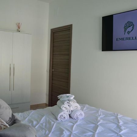 Emerella Guest House Siderno Beach Ngoại thất bức ảnh