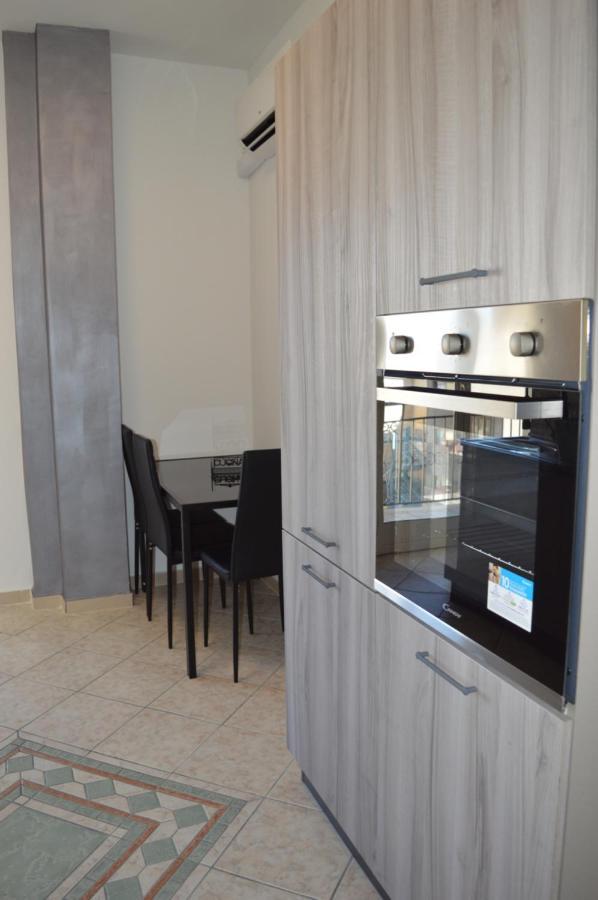 Emerella Guest House Siderno Beach Ngoại thất bức ảnh