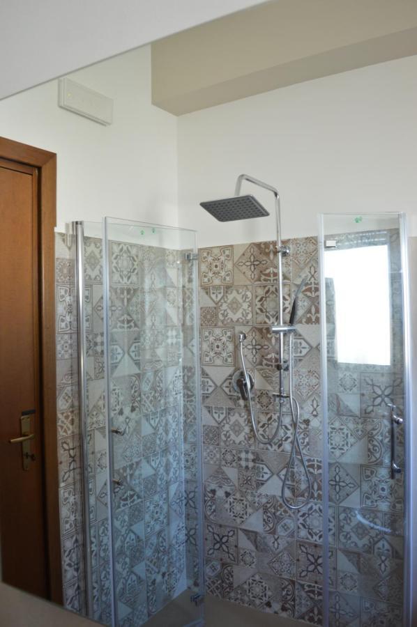 Emerella Guest House Siderno Beach Ngoại thất bức ảnh